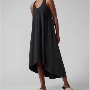 Athleta women’s black presidio dress size small